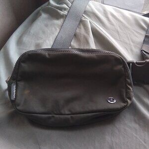 Sage Lululemon Everywhere Belt Bag
